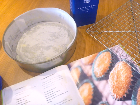 Cake baking equipment