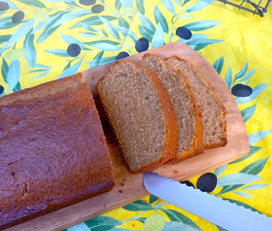 wholemeal cinnamon snacking cake