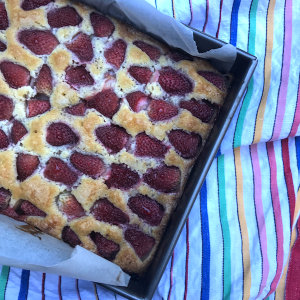 Strawberry sheet cake